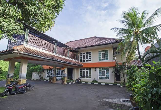 Reddoorz sawo manila