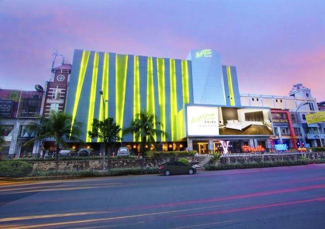 Whiz prime hotel kelapa gading