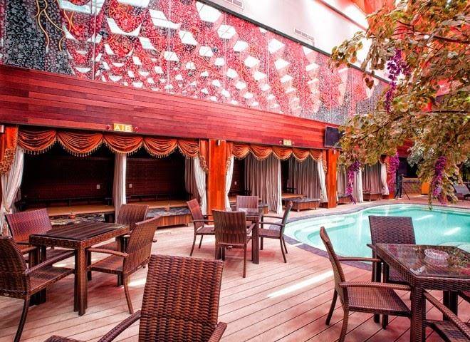 Illigals Hotel & Club Image