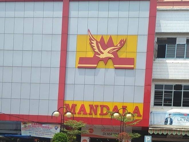 Grand malioboro hotel