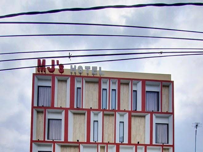 Mj's hotel