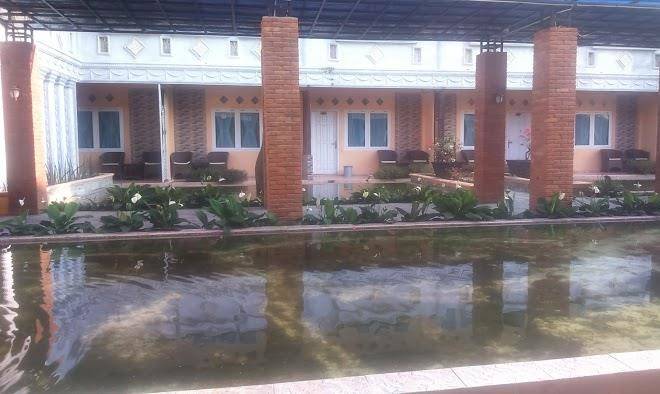 Hotel r cantika