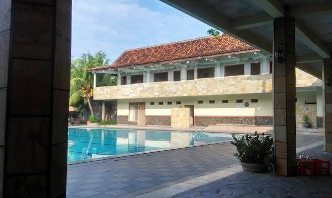 Balong kuring hotel restaurant & resort