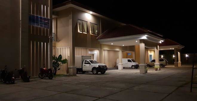 Hotel amboina piru