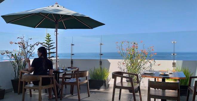 Airy boulevard ahmad yani 17 manado