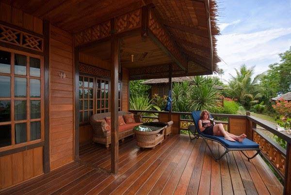 Living colours diving resort