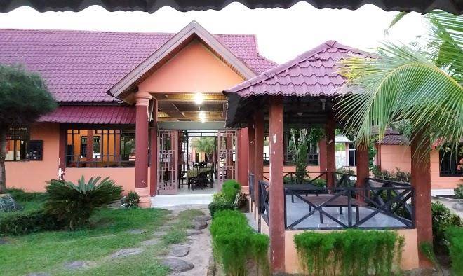 Pandan carita hotel