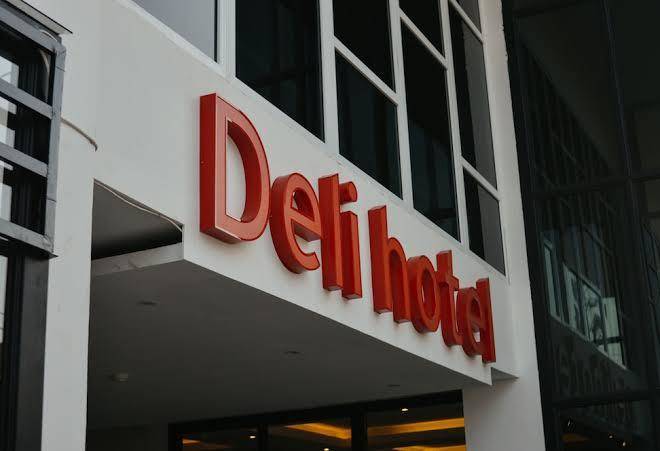 Deli hotel