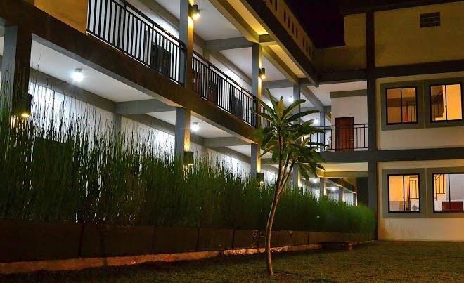 Grand palm hotel