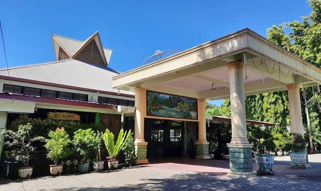 Rindu Alam Hotel