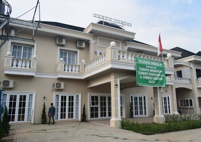 Green forest hotel