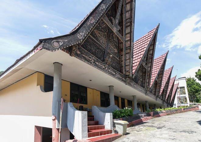 Airy nelson purba 4 parapat