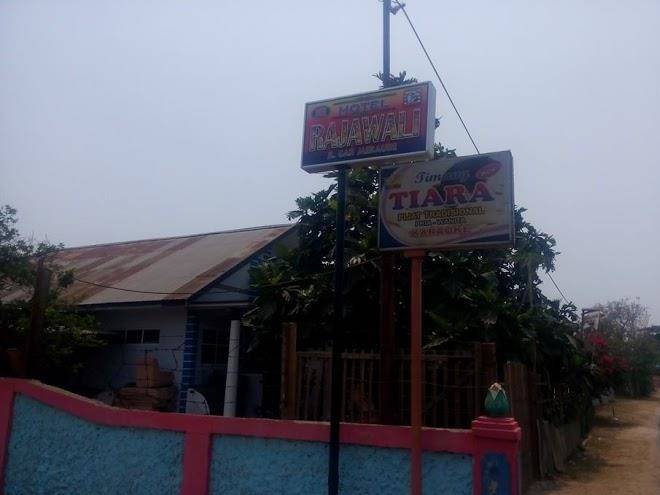 Hotel Rajawali Image