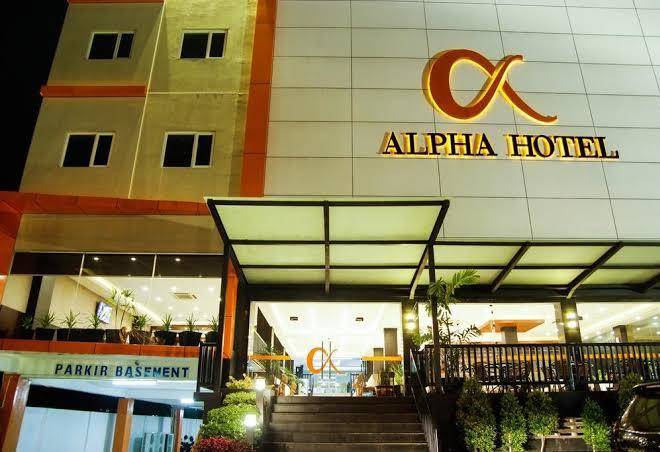 Alpha hotel