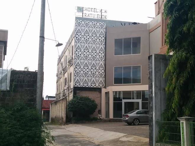Hotel ratu elok