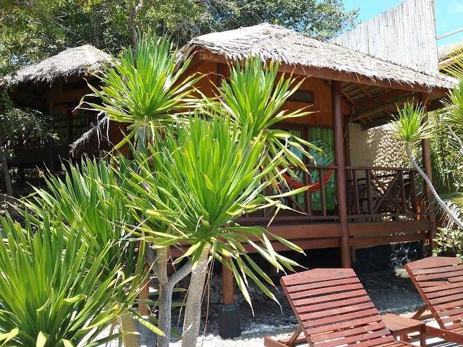 Nini's beach bungalows