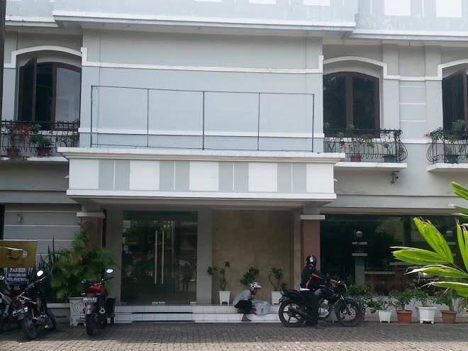 Grand wisata hotel