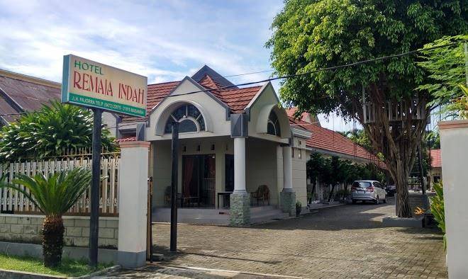 Hotel remaja indah