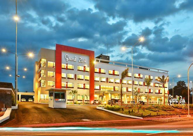 Hotel grand zuri