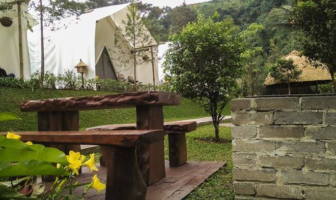 Maribaya natural hot spring resort