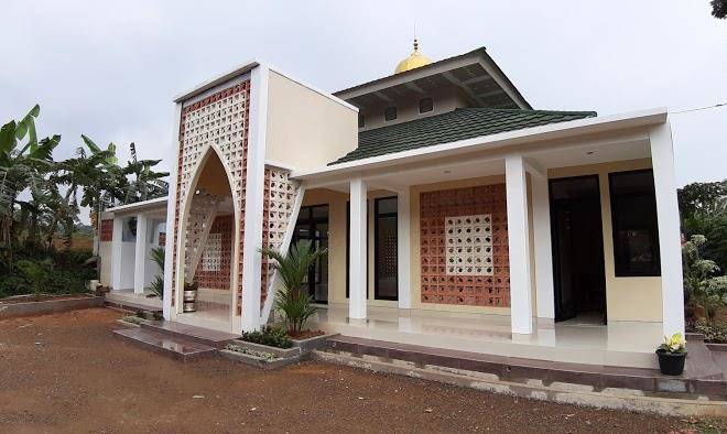 Airy buah batu logam 37a bandung