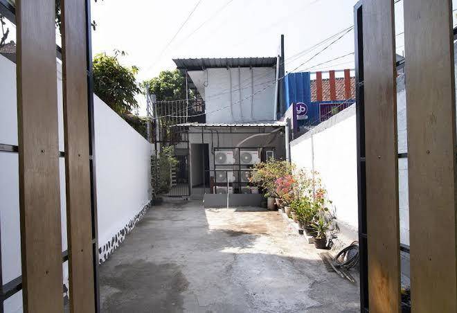 Reddoorz near riau junction mall 2