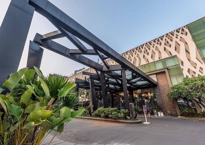Holiday inn cikarang jababeka