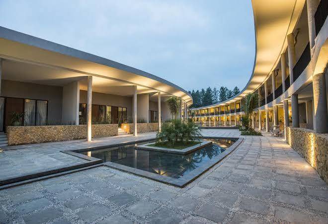 Hotel neo green savana sentul city