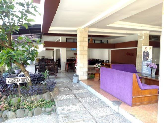 Sapphire hotel