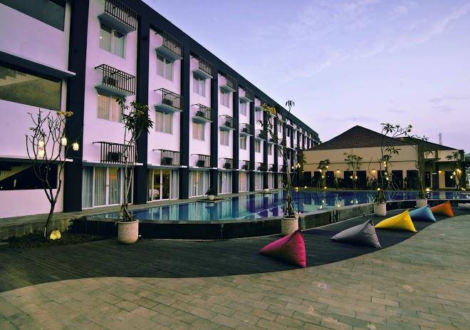 Front one akshaya hotel karawang