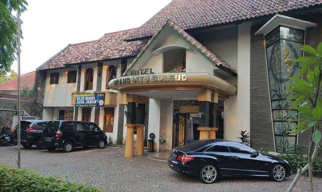 Grand situ buleud hotel
