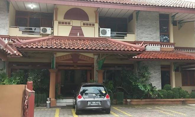 Puri Mutiara Hotel Image