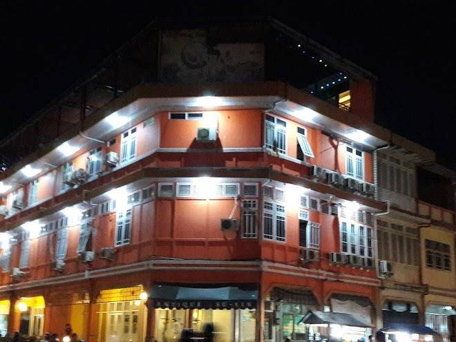 Hotel sinar khatulistiwa