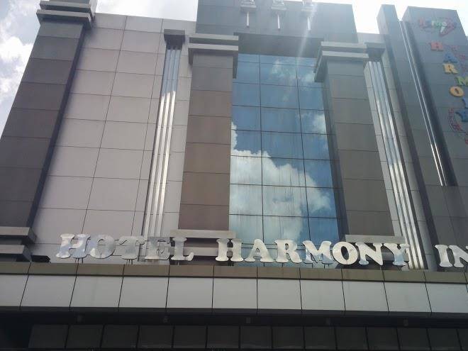 Hotel harmony in & karaoke