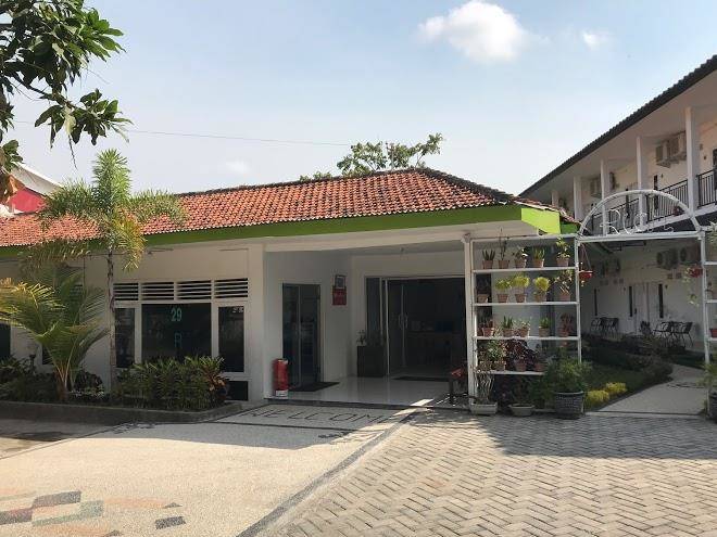 Koolkost near mataram university 2