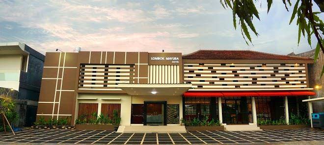 Lombok mayura hotel