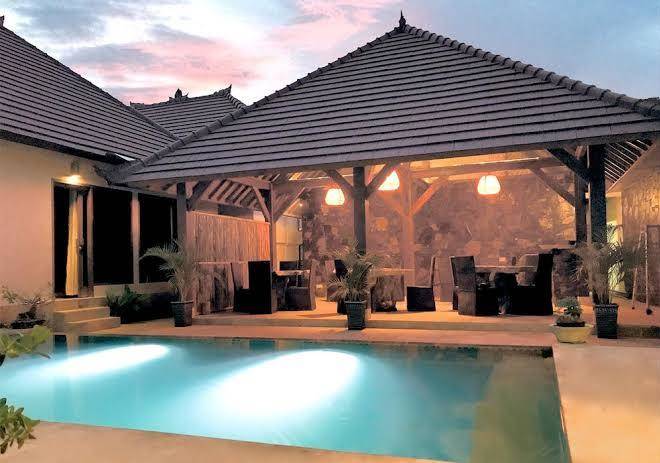 Ekas surf resort