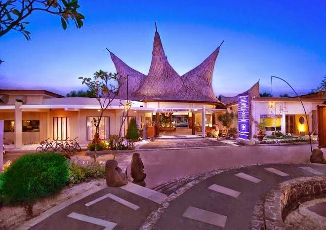 Aston sunset beach resort gili trawangan