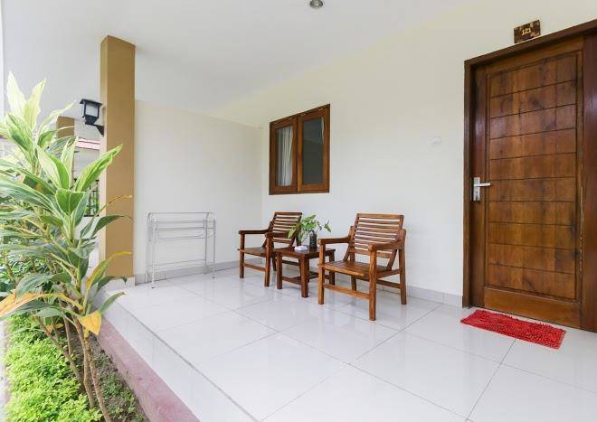 Airy batu layar raya senggigi 2 lombok