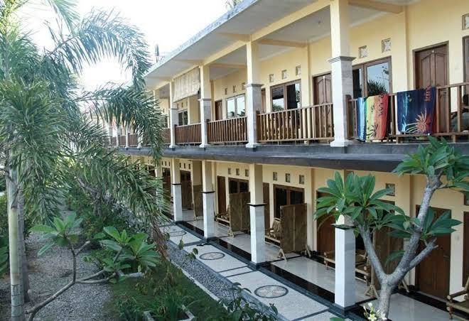 Central inn senggigi