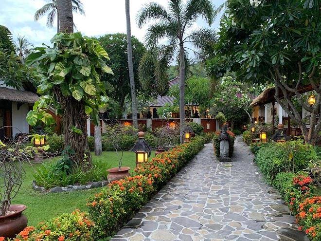 Puri Mas Beach Resort Image