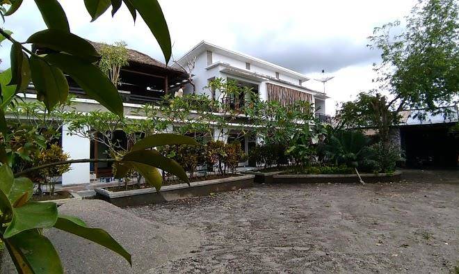 Tepi sawah hotel