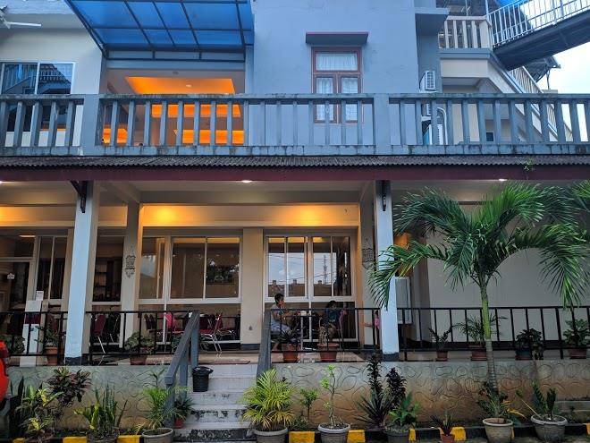 Hotel triton