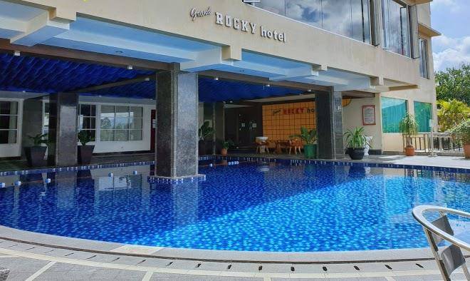 Grand rocky hotel bukittinggi