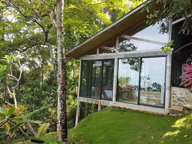 Air manis hill residence