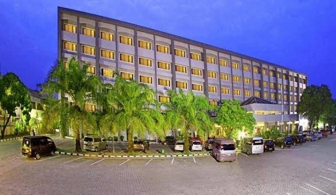Hotel pangeran beach
