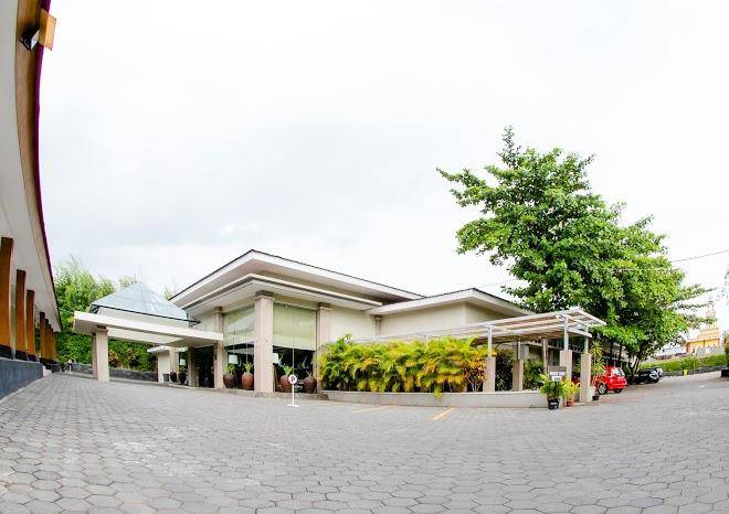Ayola tasneem convention hotel yogyakarta