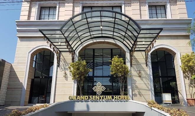 Grand senyum hotel yogyakarta