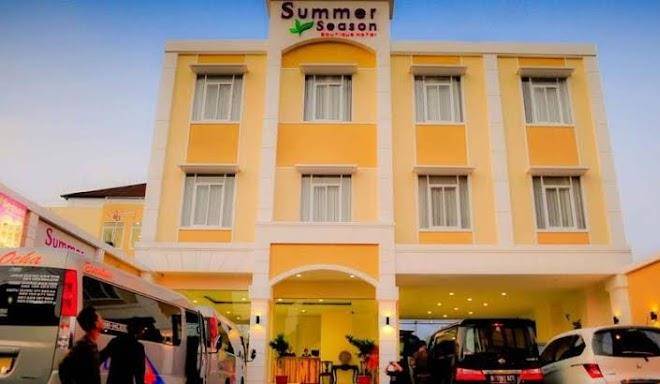 Hotel summer season boutique