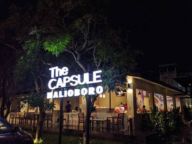 The capsule malioboro hotel & cafe